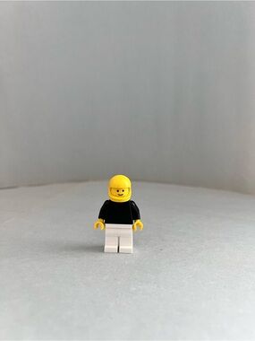 LEGO Dacta Technic Male with Plain Black Torso Minifigure